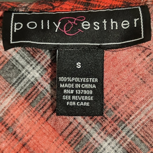 3/$20 🌸 Plaid Long Sleeve - Picture 4 of 4